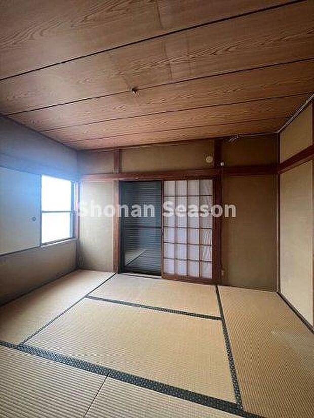 お部屋が物であふれ返る心配要らず！全室収納が完備されております♪　　空間を有効活用できますよ。