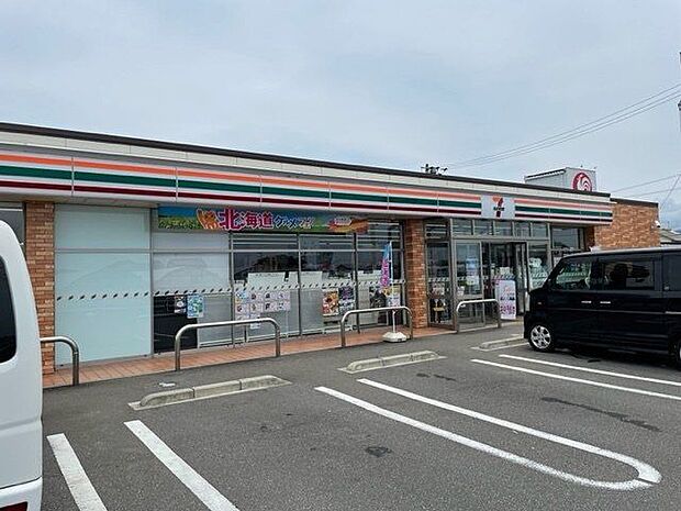 セブンイレブンのいち東野店 2900m