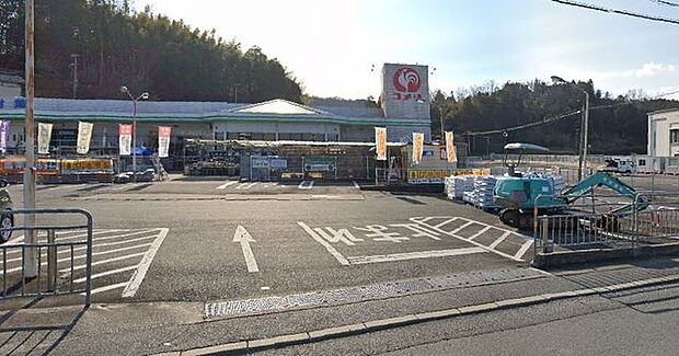 コメリハード＆グリーン 綾部店 1900m