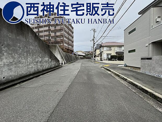 学校は、「神陵台小学校」、「神陵台中学校」のエリアとなっております。現地（2024年2月20日）撮影