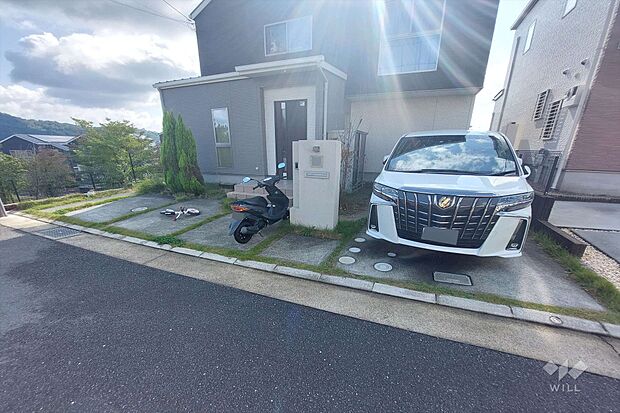 ◇駐車場2台駐車可能！（それぞれ独立に駐車可能です）