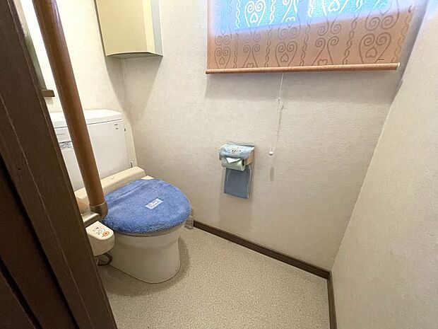 トイレは1階と2階にあるので混み合う朝でも安心です。