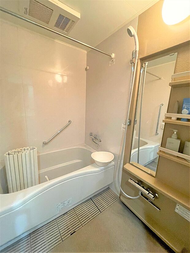 1317サイズの浴室です