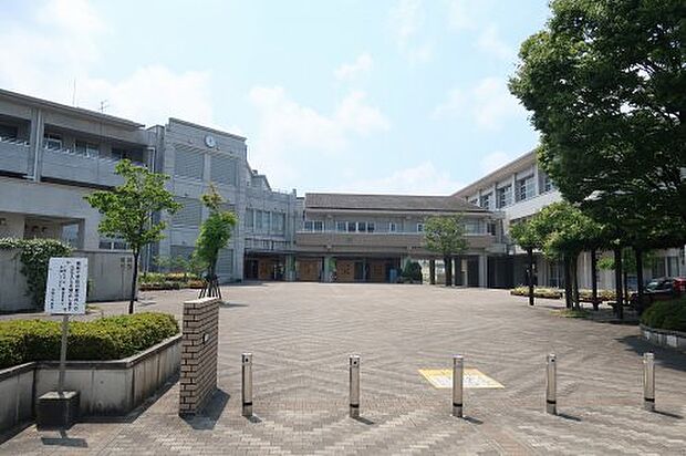 【小学校】富山市立光陽小学校まで985ｍ