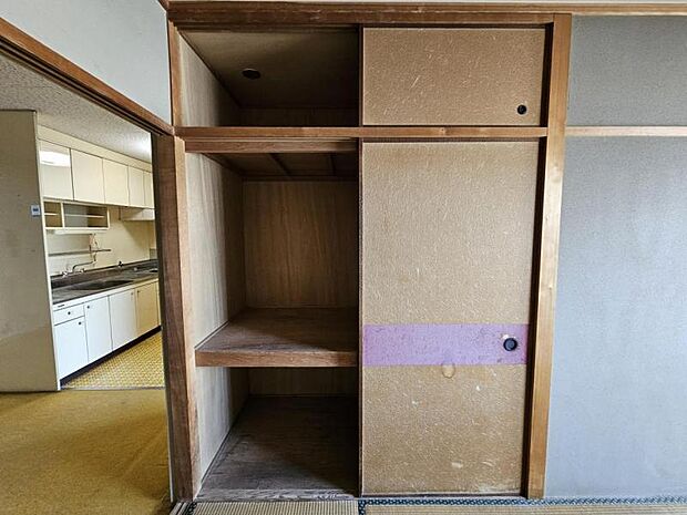 和室6帖：収納充実ですっきりと整頓されたお部屋作りが可能です！