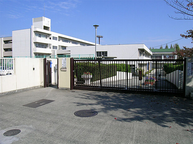 片山中学校