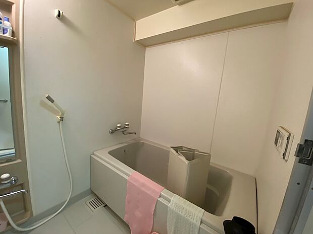 【浴室】大浴場利用で使用感の少ない浴室。