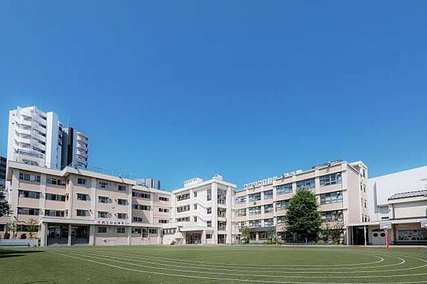 板橋区立板橋第四小学校 徒歩6分。 410m