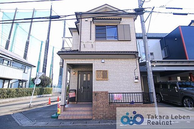 全部屋の主採光は全て道路側となっており隣接する建物がなく、安心の採光と眺望です。