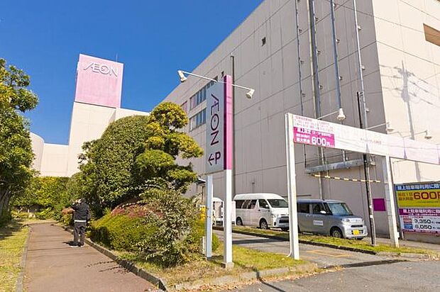 イオン北浦和店 徒歩10分。 700m