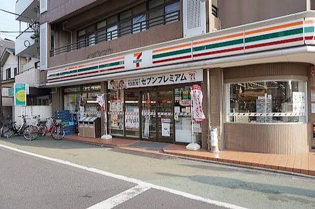 セブンイレブン練馬北町1丁目店 徒歩2分。 160m