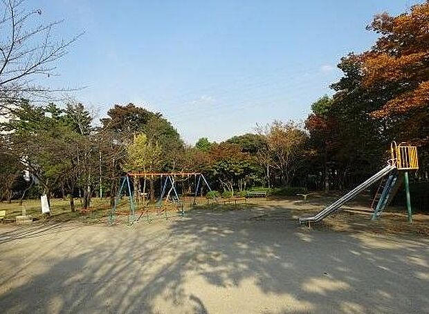 神根公園 徒歩16分。 1220m