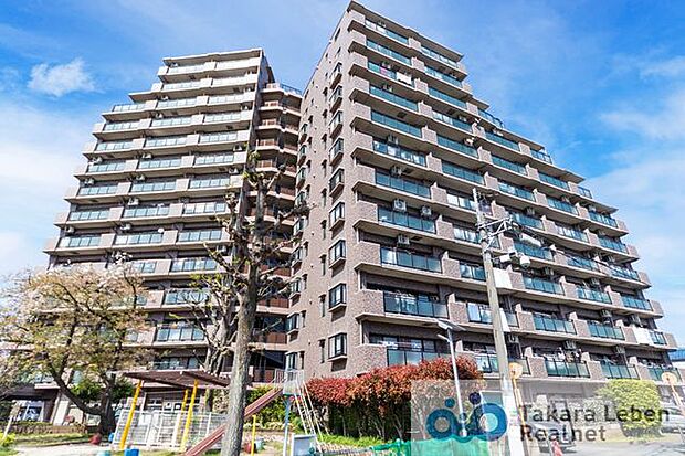 京成曳舟駅徒歩6分の立地。複数路線利用可能で通勤・通学が便利です。