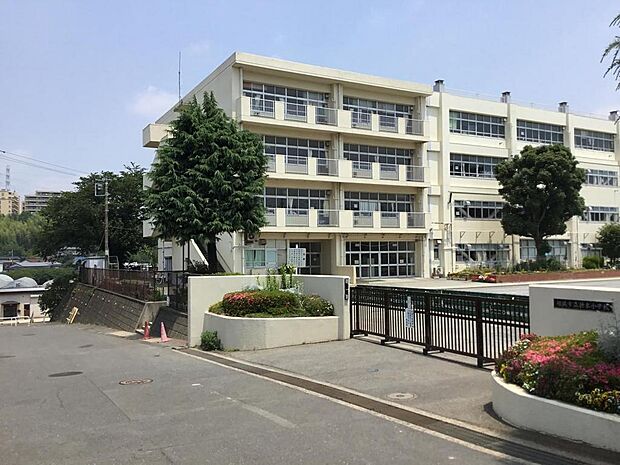 横浜市立折本小学校まで1205m（徒歩16分）