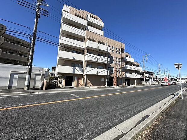 東武伊勢崎「武里」駅徒歩8分。 新規リフォーム完成物件です！