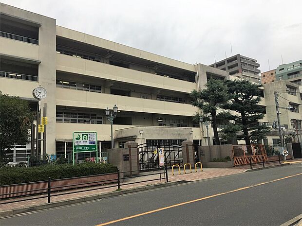 吹田市立豊津第一小学校（443m）