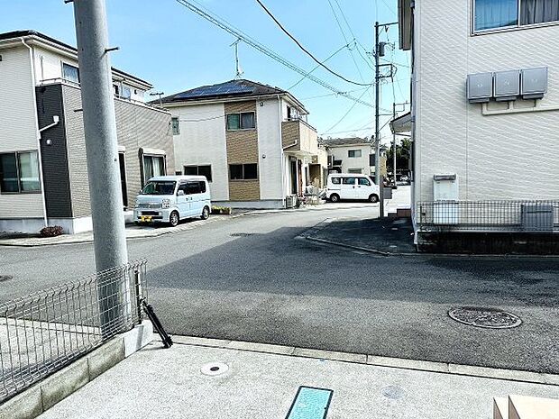 〜南東側5ｍ道路に面しています〜