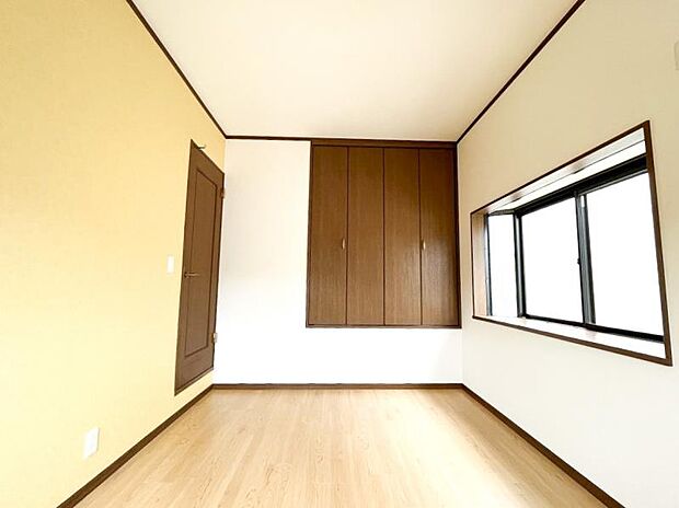 各室収納スペースでお部屋を広く利用できます！