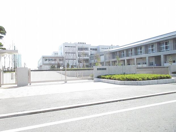 浜松市立浜名中学校（1690m）