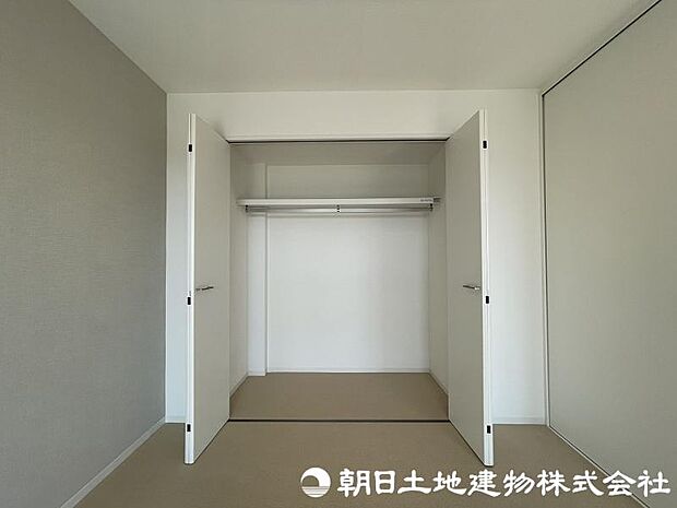 各お部屋に収納スペースがあり、お部屋の中をスッキリ片付けられます。