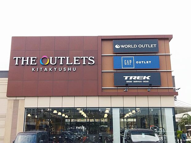 THE OUTLETS KITAKYUSHU（ジアウトレット北九州）（3090m）