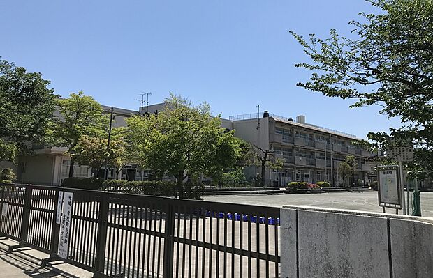 横浜市立あざみ野第二小学校まで約1000ｍ