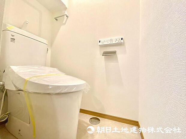 高機能トイレとなっております！ウォームレット・ウォシュレットなど充実の装備です！