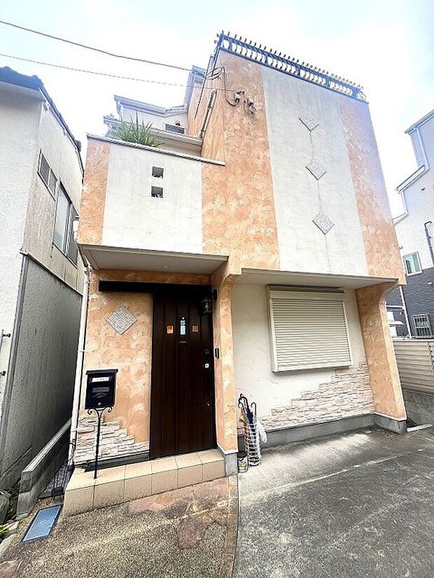 新宿区百人町2丁目　中古戸建(4LDK)の外観