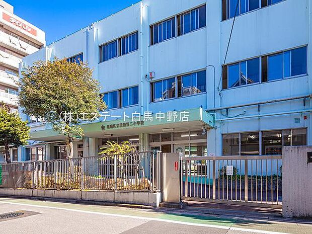 板橋区立板橋第二小学校（280m）