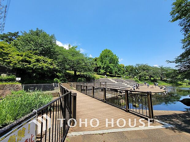 岸根公園　距離600ｍ