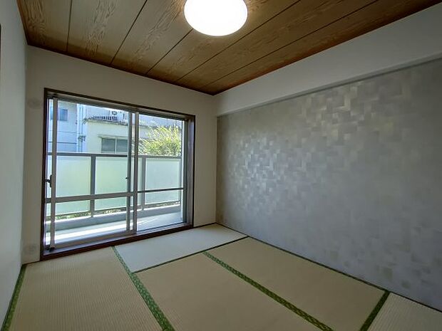 ・Japanese　style　room　裸足でくつろげる和室もございます。畳の香りでリラックス♪