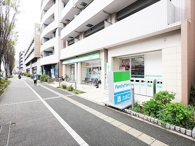 ファミリーマート習志野奏の杜店まで徒歩3分（180ｍ）