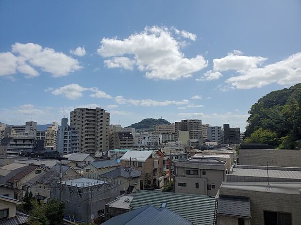 バルコニーからの南東方向眺望