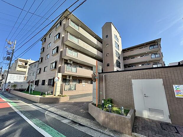 ビラカーサお花茶屋(3LDK) 3階の外観