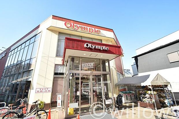 Olympic北新宿店 徒歩3分。 210m