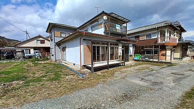 ＪＲ福知山線 古市駅までバス約27分 本荘公民館バス停 徒歩9分(10DK)の外観