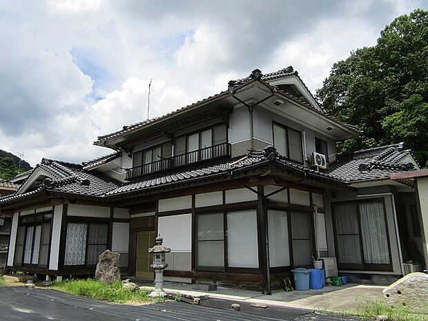 府中市本山町　既存住宅(5SLDK)の外観