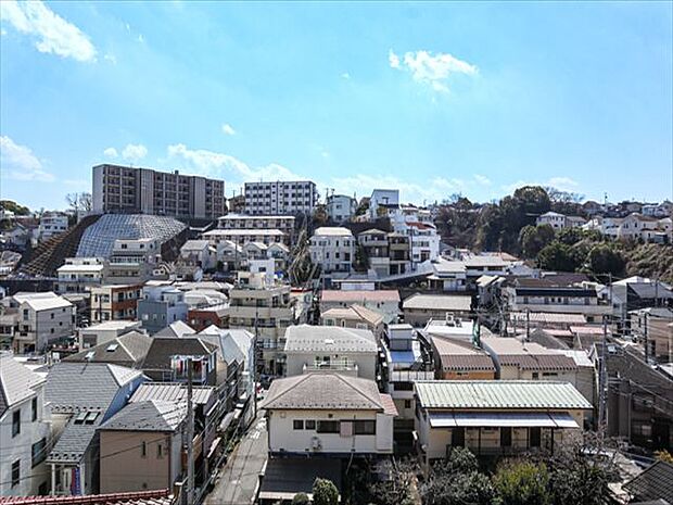 伸びやかな眺望も広がり、爽やかな風を感じて、心躍る素敵な暮らしがはじまります！