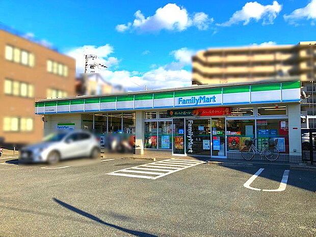 ファミリーマート トヨタくずは牧野店 750m