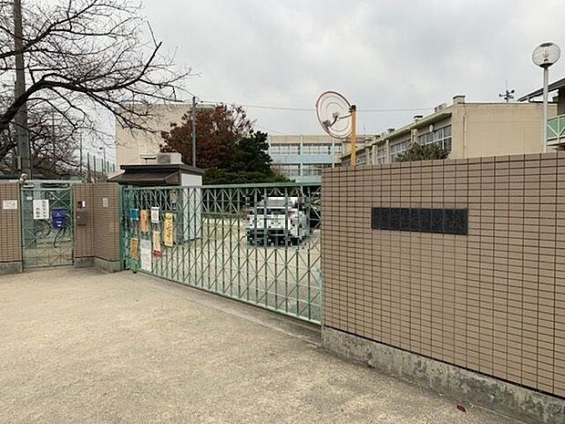 枚方市立牧野小学校 1500m