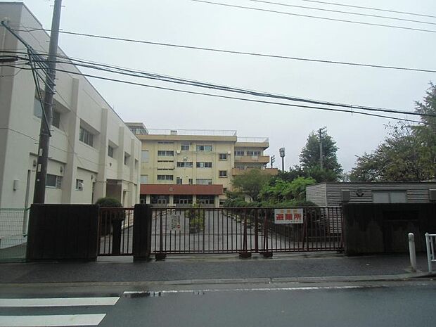 座間市立相模中学校1270ｍ