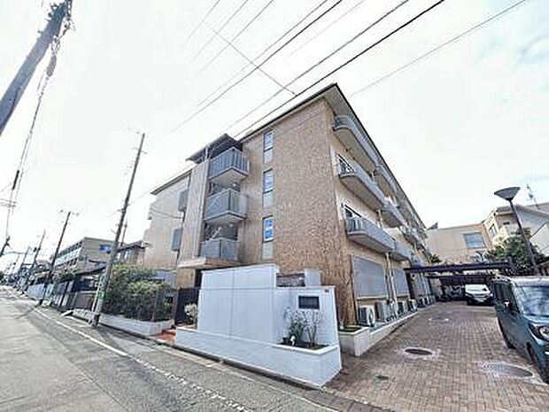 〜閑静な住宅街に佇む低層マンション〜◆通勤通学が便利な都心部へのダイレクトアクセス◆