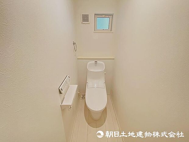 1階・3階にウォシュレット付トイレをご用意！清潔感のある快適な空間です！