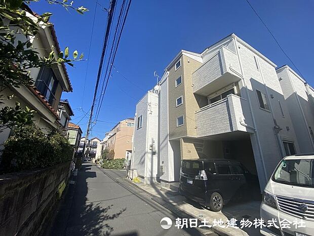 車通りの少ない閑静な住宅地！コンビニ・スーパーマーケットなど各種商業施設が充実！