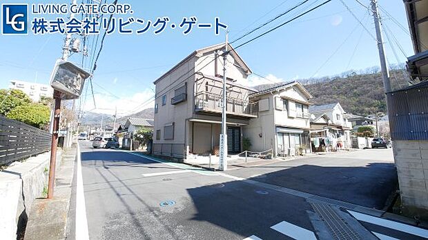 甲府市元紺屋町　平成12年築　南西角地　甲府駅歩12分