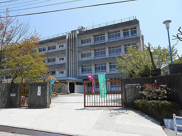 【小学校】日浦小学校まで466ｍ