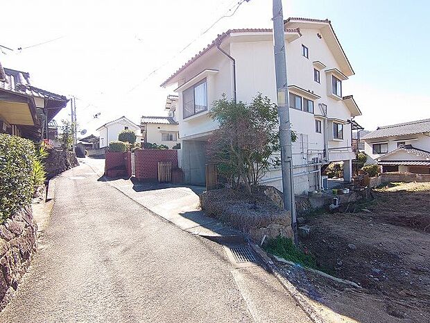 前面道路含む現地写真