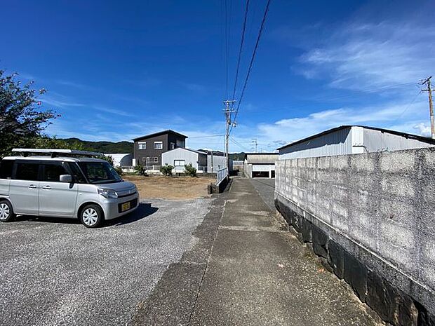 前面道路含む現地写真