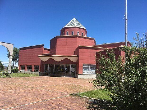 芽室町図書館 1280m