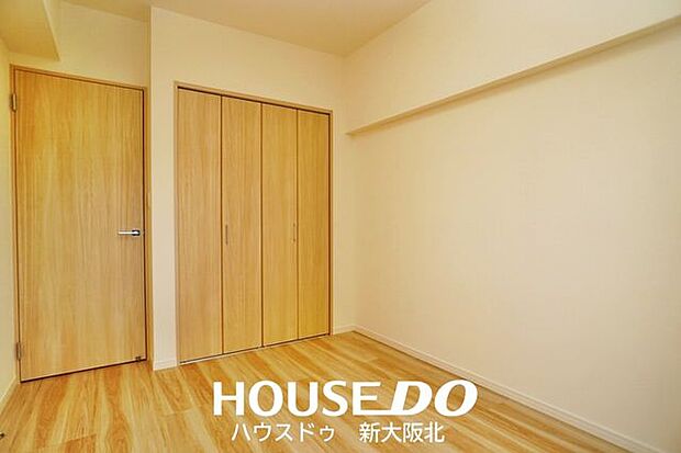 ■お部屋も白と木目調を基調としており、家具のレイアウトがしやすいお部屋です！